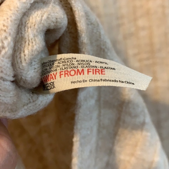 Free People Around the Clock Pullover NWT - Picture 10 of 10